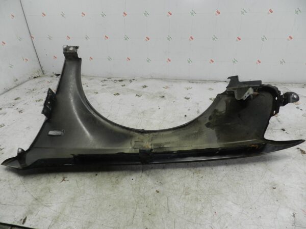 (121) 2007 AUDI A4 SALOON B7. DRIVER SIDE WING IN GREY - Image 3