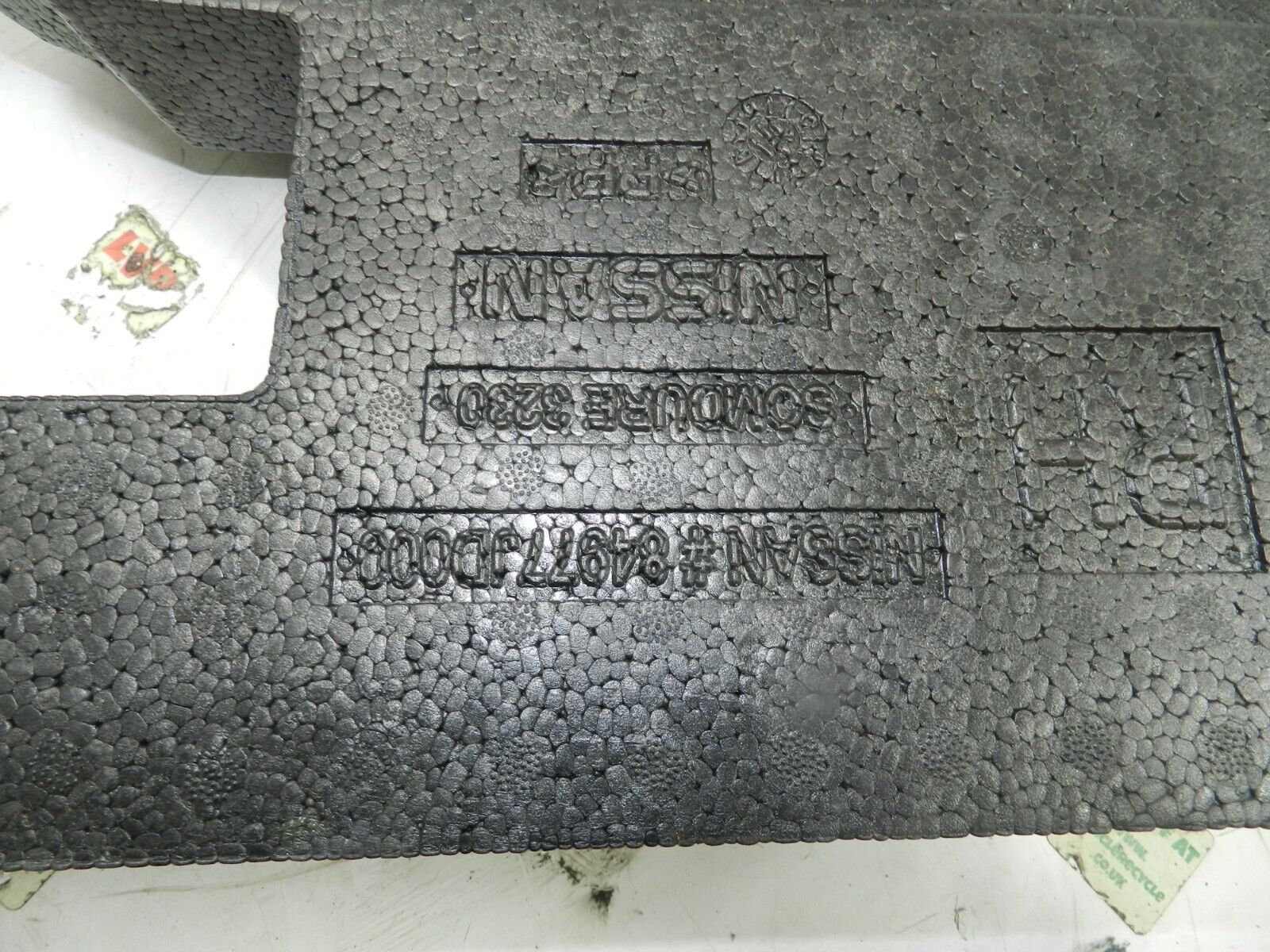 2011 NISSAN QASHQAI J10 MK1. SPARE WHEEL HOUSING INSERT MOULDING 84977JD000 - Image 2