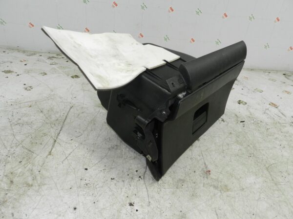 2012 FORD GALAXY MK3 TITANIUM. GLOVE BOX