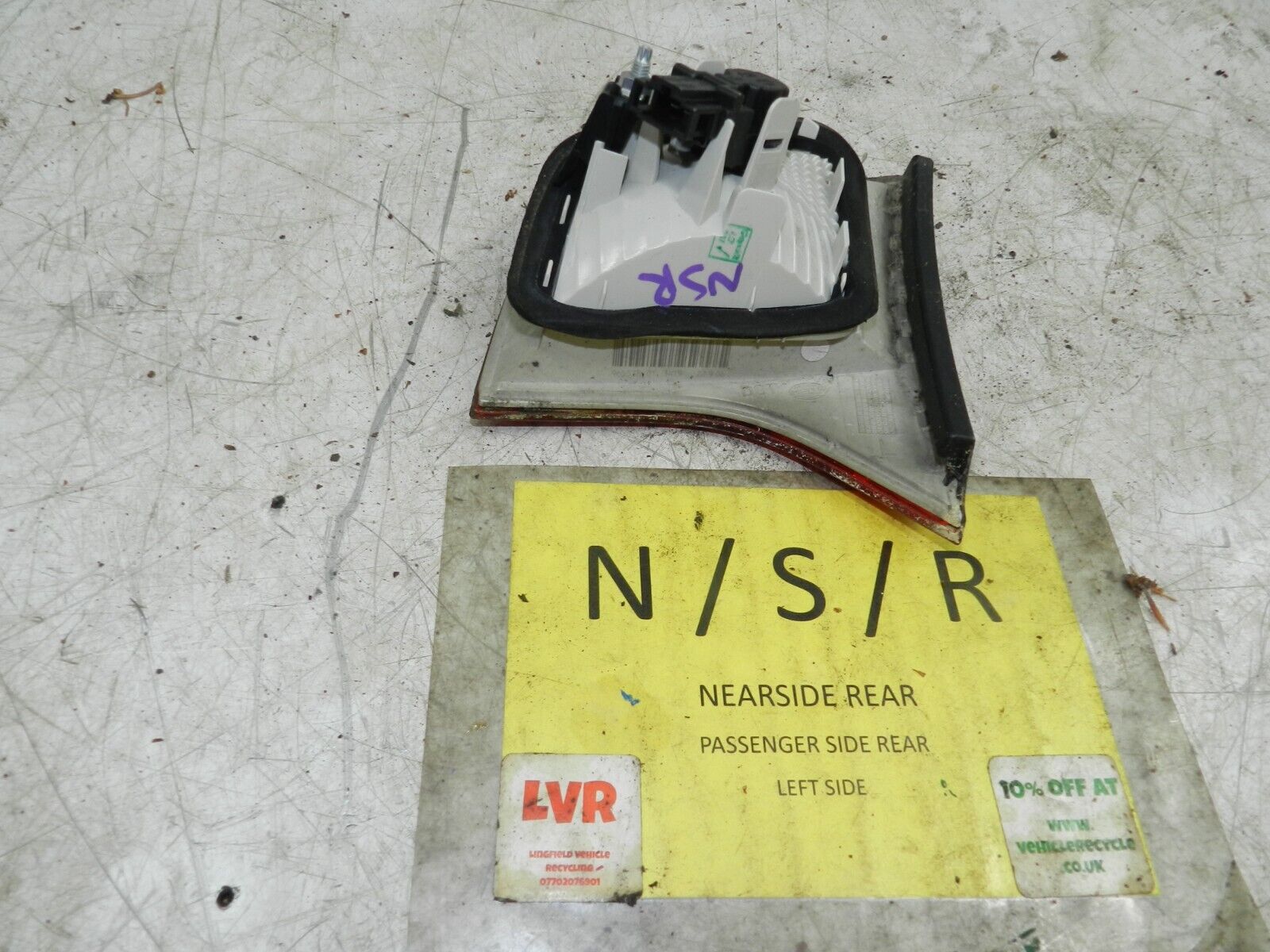 (121) 2007 AUDI A4 SALOON B7. PASSENGER SIDE REAR INNER LIGHT UNIT - Image 3