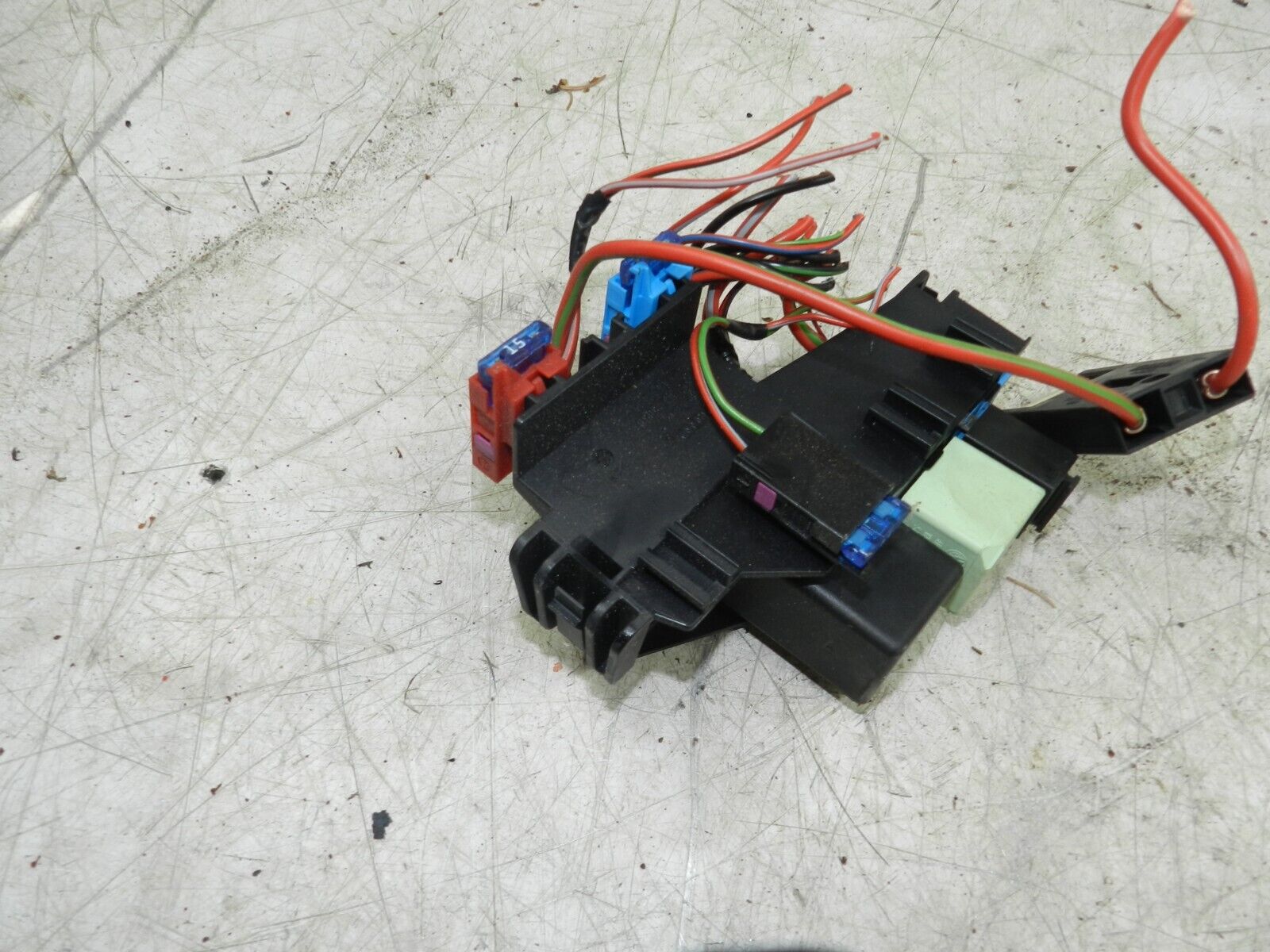 (121) 2007 AUDI A4 SALOON B7. FUSE BOX RELAY HOUSING - Image 4