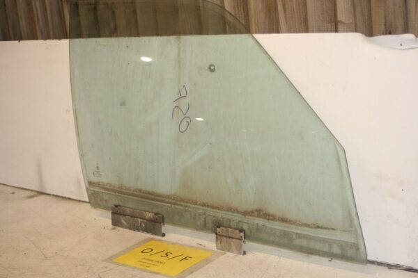 1988 BMW 735 7SERIES E32. DRIVER SIDE FRONT WINDOW GLASS