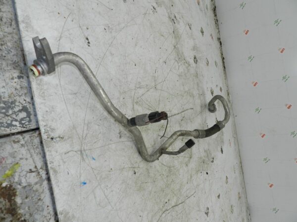 2008 FORD FOCUS CC CONVERTIBLE. AIR CON PIPE