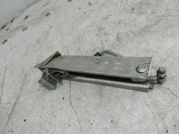 (121) 2007 AUDI A4 SALOON B7. EMERGENCY VEHICLE JACK - Image 3