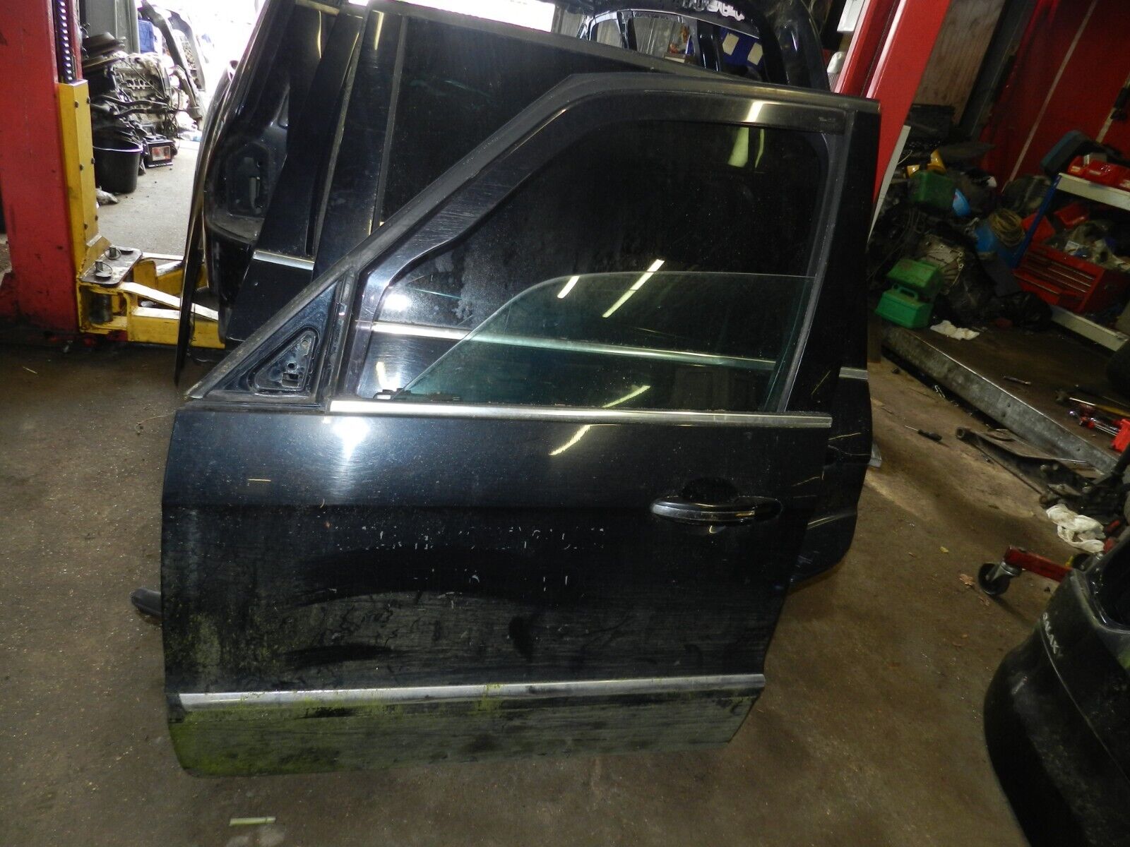 2012 FORD GALAXY MK3 TITANIUM PASSENGER SIDE FRONT DOOR MINUS WING MIRROR + CARD