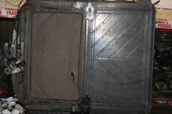 1988 BMW 735 7SERIES E32. SUN ROOF WITH MOTOR, DAMAGED FABRIC - Image 3