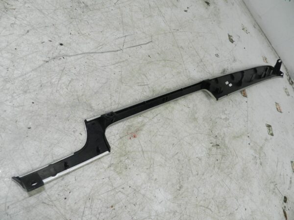 (121) 2007 AUDI A4 SALOON B7. DASHBOARD TRIM IN SILVER - Image 2