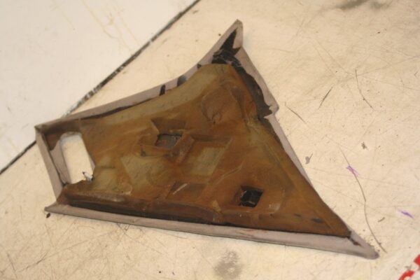 1988 BMW 735 7SERIES E32. C PILLAR TRIM - Image 4