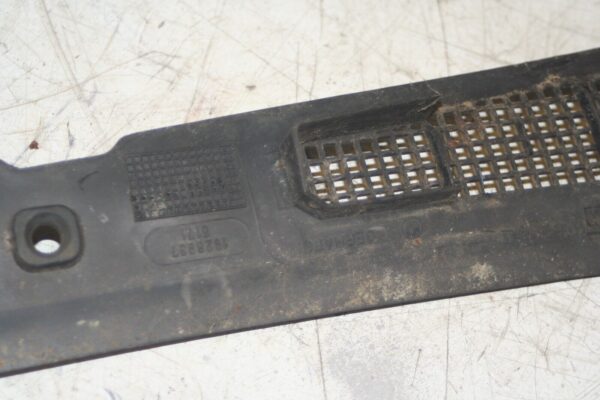 1988 BMW 735 7SERIES E32. SCUTTLE PANEL 1928937 - Image 4