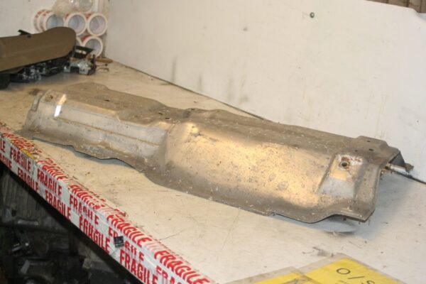 1988 BMW 735 7SERIES E32. EXHAUST HEAT SHIELD - Image 5