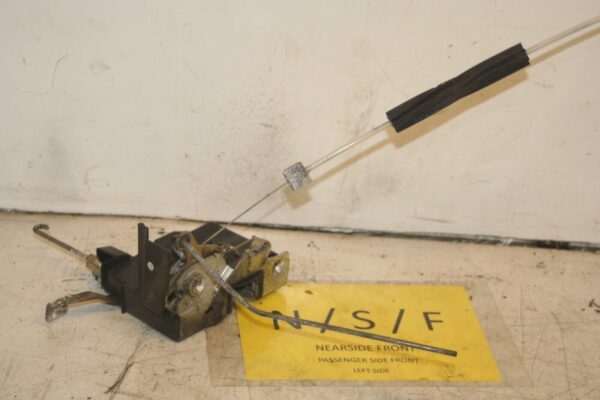 1988 BMW 735 7SERIES E32. PASSENGER SIDE FRONT DOOR LOCK MOTOR MODULE - Image 4