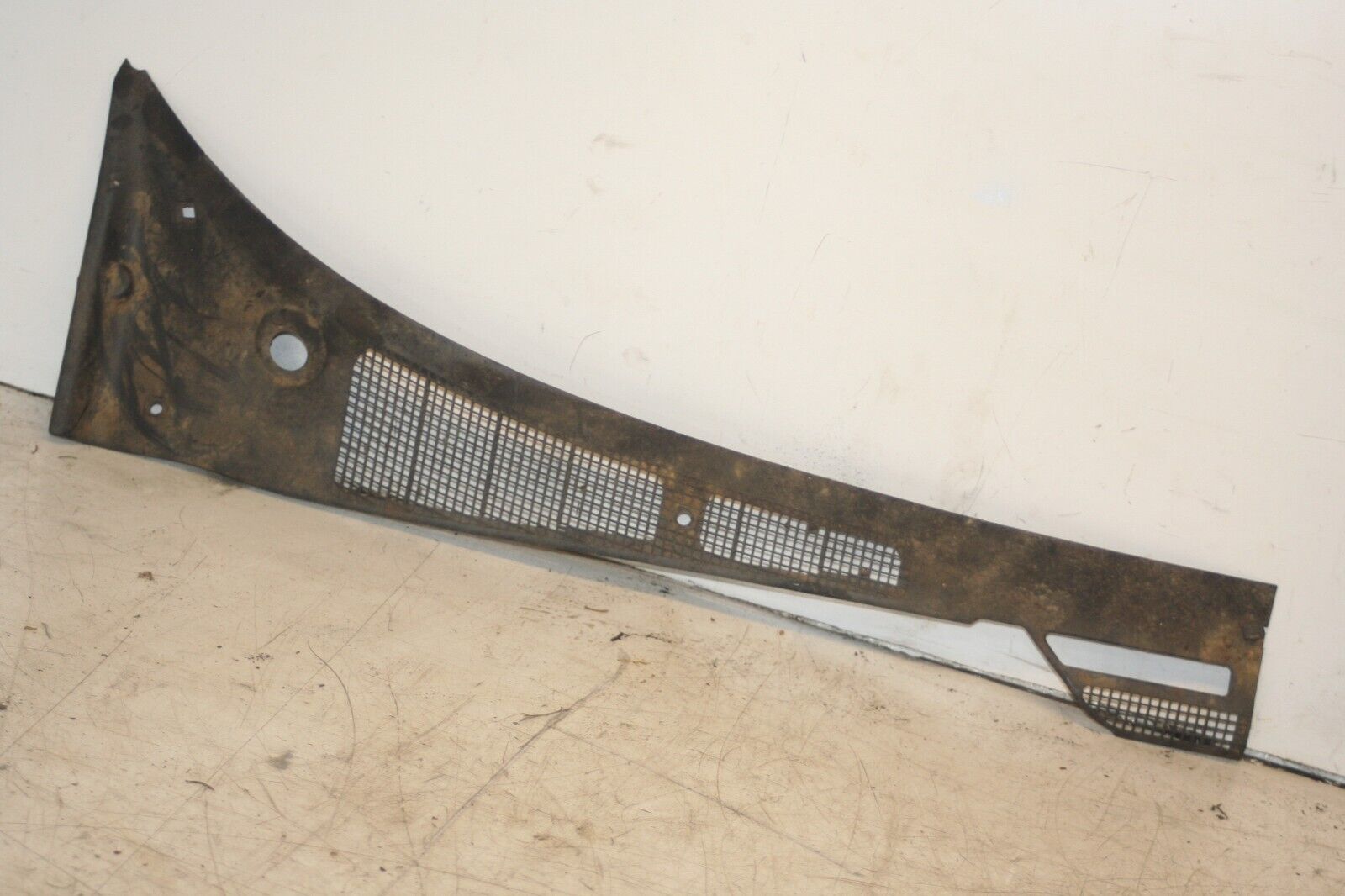 1988 BMW 735 7SERIES E32. SCUTTLE PANEL