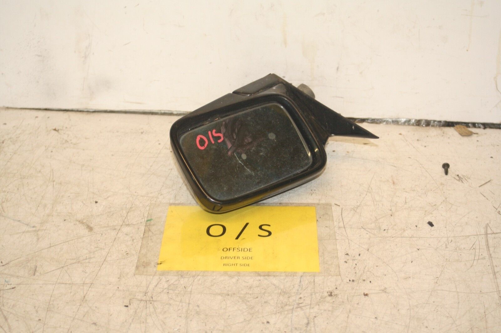 1988 BMW 735 7SERIES E32. DRIVER SIDE WING MIRROR