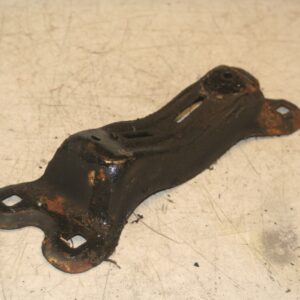 1988 BMW 735 7SERIES E32. GEARBOX MOUNT HOUSING SUPPORT