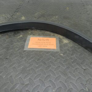 155 1999 LAND ROVER DISCOVERY 2 V8. PASSENGER SIDE REAR WHEEL ARCH TRIM