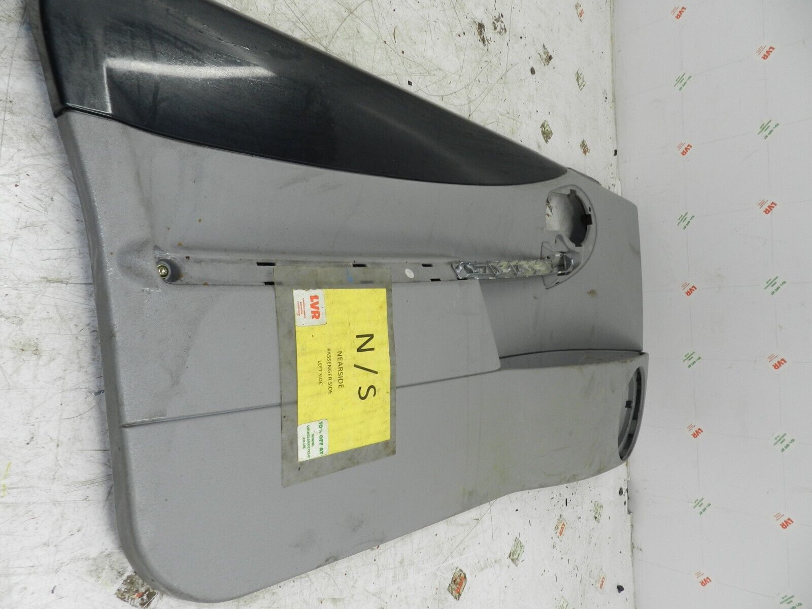 (135) 2003 CITROEN C3 PLURIEL CONVERTIBLE. PASSENGER SIDE DOOR CARD