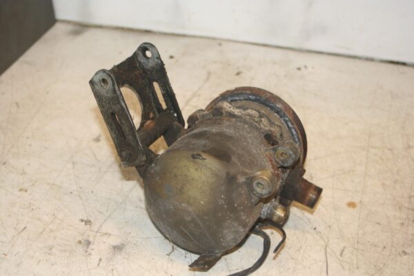 1988 BMW 735 7SERIES E32. AIR CON CONDITIONING PUMP COMPRESSOR - Image 2
