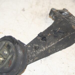 1988 BMW 735 7SERIES E32. ENGINE MOUNT BRACKET