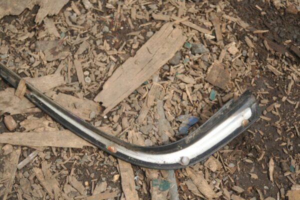 1988 BMW 735 7SERIES E32. PASSENGER SIDE TRIM OUTER - Image 8