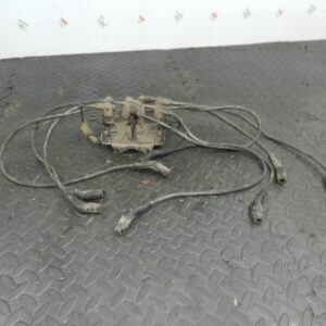 155 1999 LAND ROVER DISCOVERY 2 V8. IGNITION COIL PADS + HT LEADS