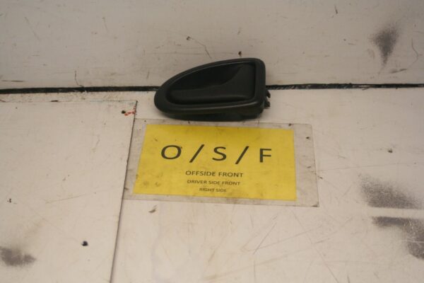 VAUXHALL VIVARO / RENAULT TRAFFIC DRIVER SIDE DOOR HANDLE INTERNAL