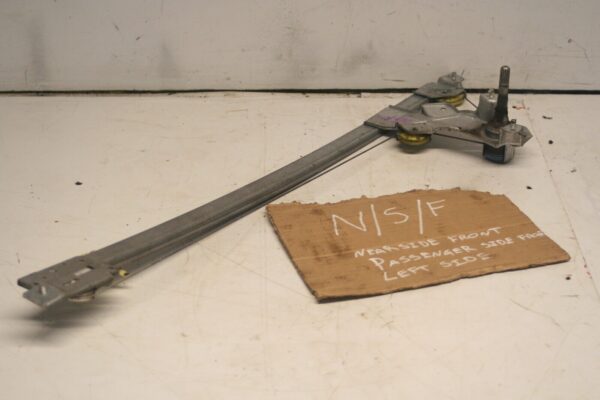 VAUXHALL VIVARO / RENAULT TRAFFIC. PASSENGER SIDE DOOR WINDOW WINDER REGULATOR - Image 2