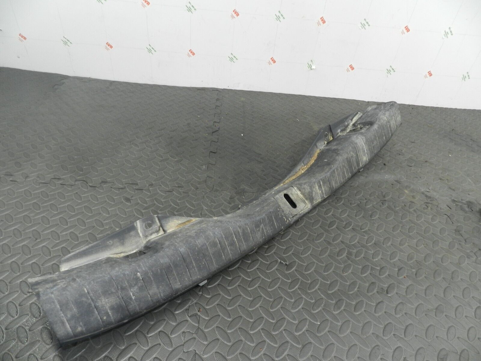 148 2007 HONDA CRV MK3. BOOT SILL TRIM 84640SWA