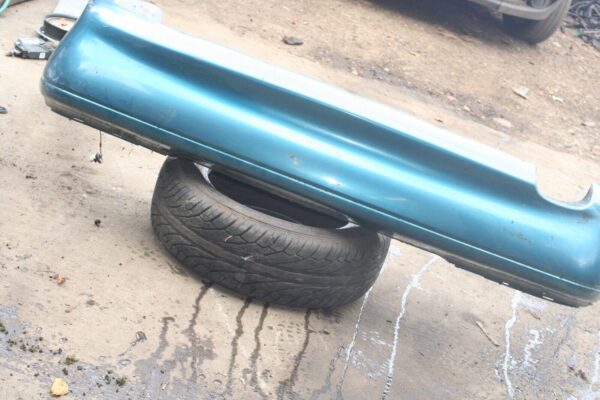 1999 VOLVO C70 2.4 PETROL. REAR BUMPER IN TURQUOISE - Image 3