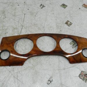 134. 1997-2002 JAGUAR XJ8. SPEEDOMETER WOOD TRIM
