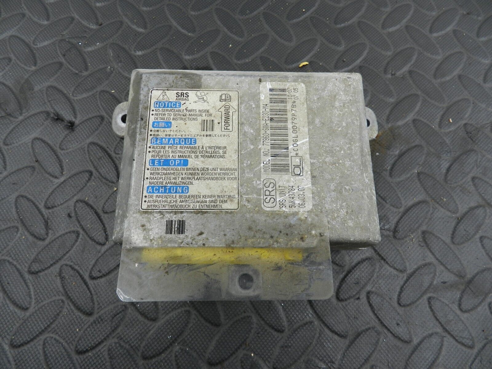 148 2007 HONDA CRV MK3. AIR BAG ECU SRS SENSOR 779600SWA