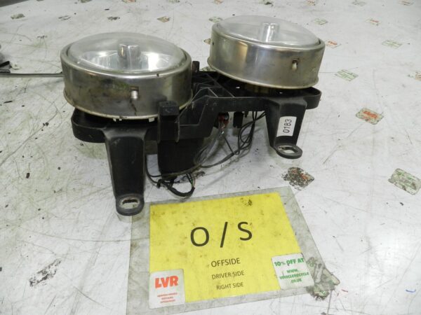134. 1997-2002 JAGUAR XJ8. PASSENGER SIDE HEAD LIGHT - Image 2