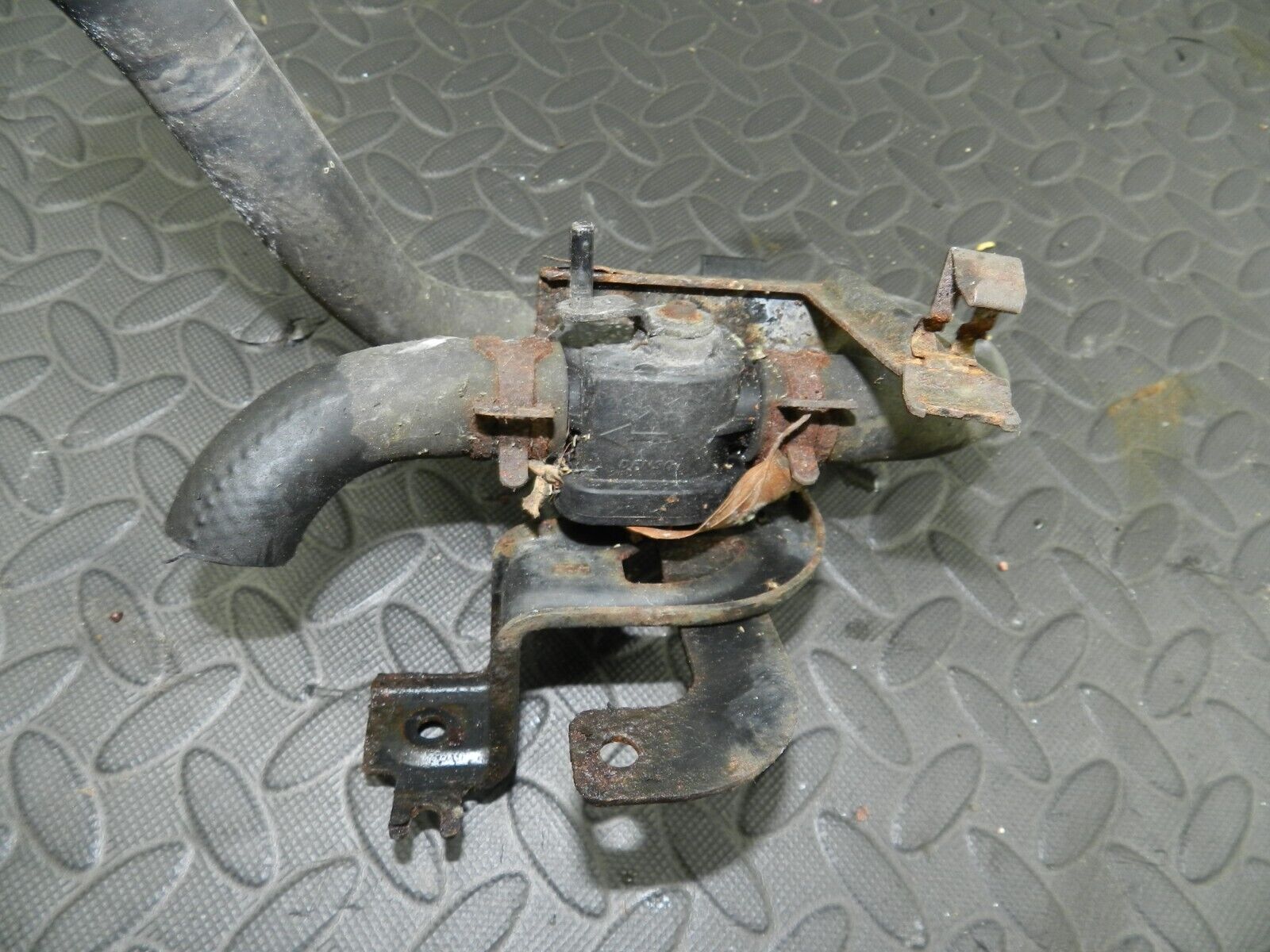 148 2007 HONDA CRV MK3. WATER VALVE AUXILLARY PUMP - Image 2