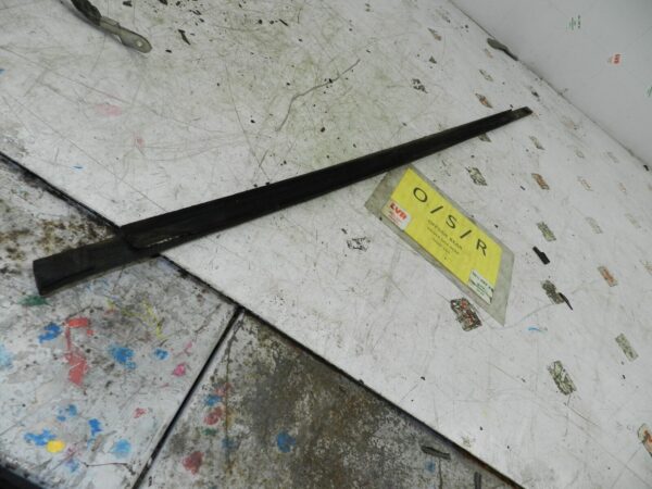 134. 1997-2002 JAGUAR XJ8. DRIVER SIDE REAR DOOR CHROME
