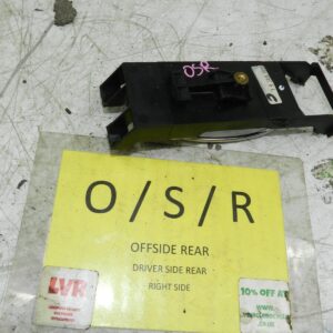 134. 1997-2002 JAGUAR XJ8. DRIVER SIDE REAR DOOR HANDLE INTERNAL