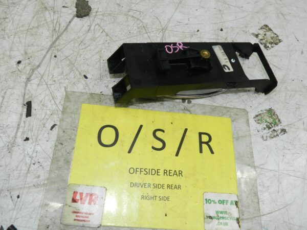 134. 1997-2002 JAGUAR XJ8. DRIVER SIDE REAR DOOR HANDLE INTERNAL