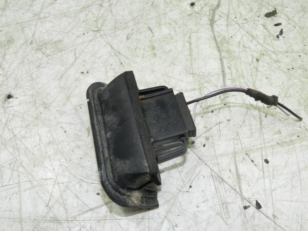 134. 1997-2002 JAGUAR XJ8. NUMBER PLATE LIGHT - Image 2