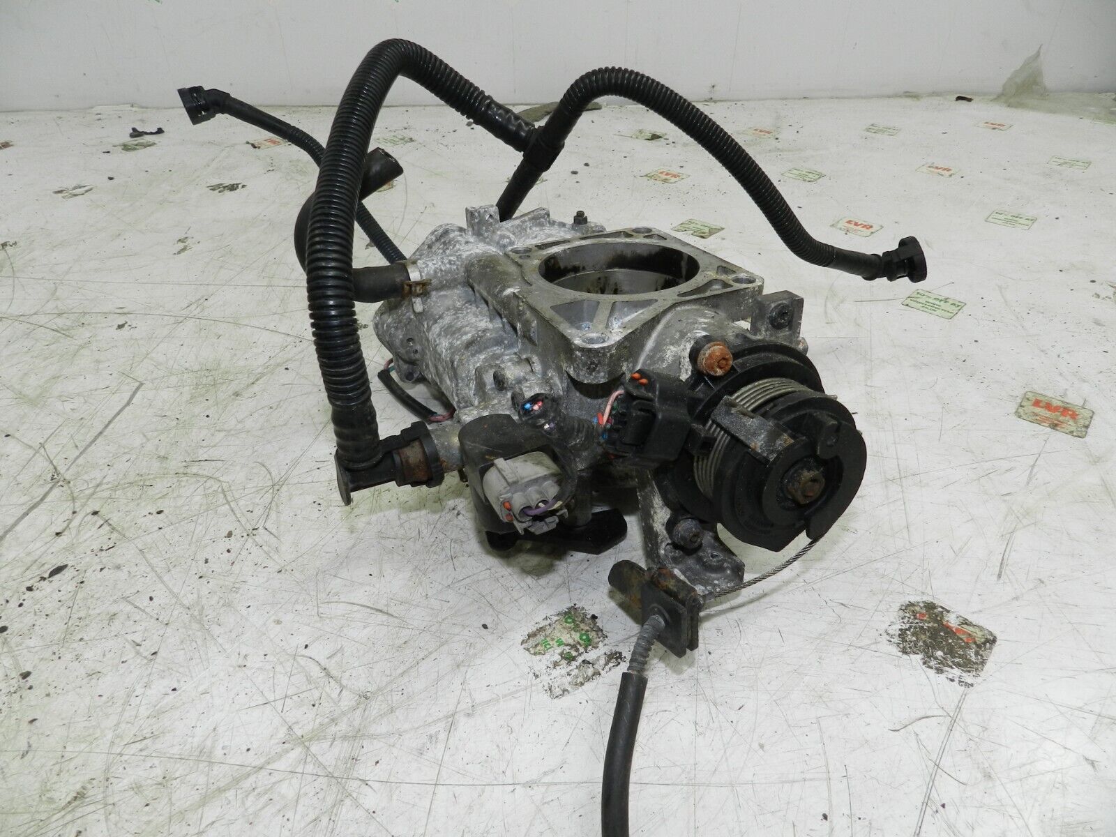 134. 1997-2002 JAGUAR XJ8. 3.2 THROTTLE BODY - Image 2