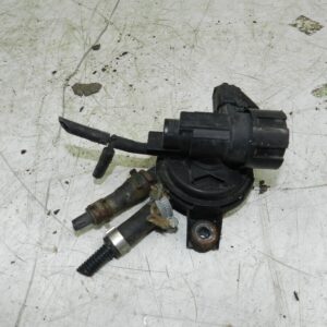 134. 1997-2002 JAGUAR XJ8. AIR VACUUM VALVE