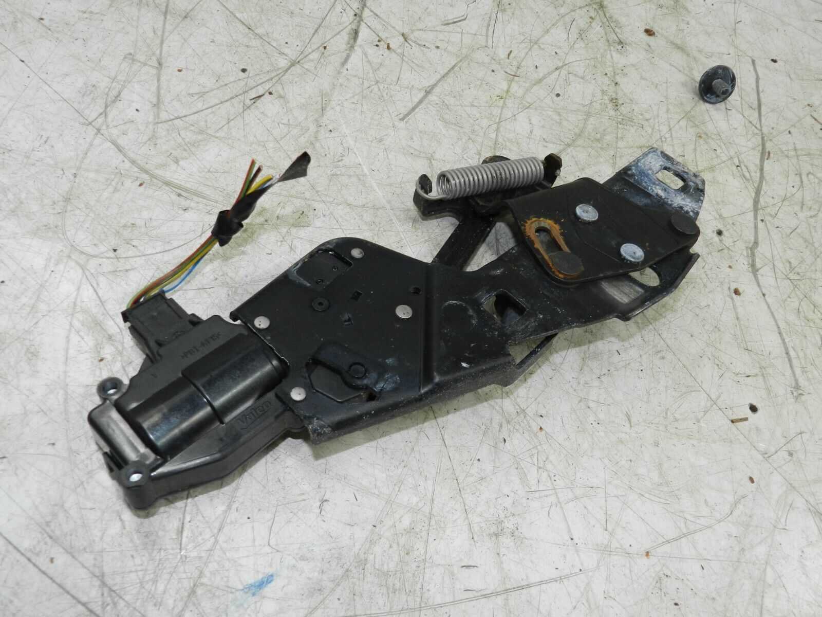 2008 FORD FOCUS CC CONVERTIBLE. BOOT LOCKING LATCH ACTUATOR 6N411L404B12AC