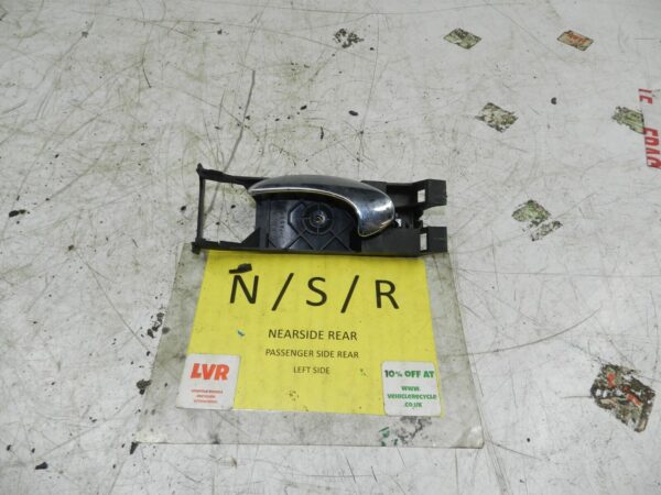 134. 1997-2002 JAGUAR XJ8. PASSENGER SIDE REAR DOOR HANDLE INTERNAL