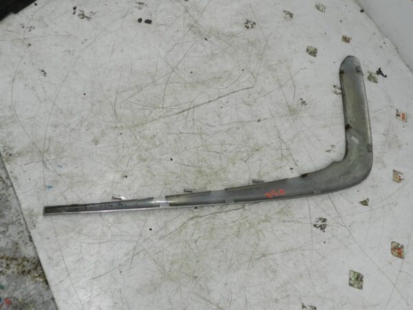 134. 1997-2002 JAGUAR XJ8. REAR BUMPER CORNER CHROME DRIVER SIDE REAR - Image 2