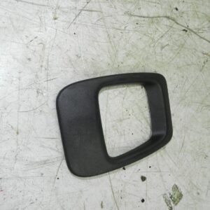 134. 1997-2002 JAGUAR XJ8. STORAGE POCKET SURROUND
