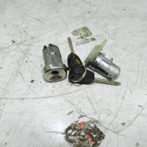 134. 1997-2002 JAGUAR XJ8. KEY SET LOCK