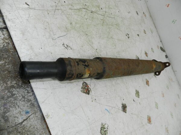 134. 1997-2002 JAGUAR XJ8. PROPSHAFT