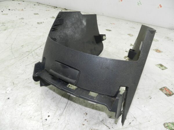 (126) RENAULT CLIO MK3 FACELIFT. CENTRE CONSOLE TRIM