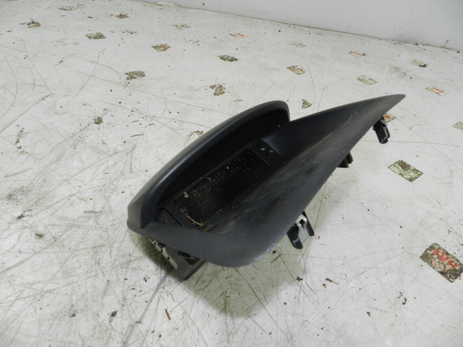 (126) RENAULT CLIO MK3 FACELIFT. DISPLAY SCREEN AND SURROUND - Image 2