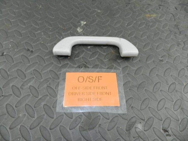 148 2007 HONDA CRV MK3. GRAB HANDLE DRIVER SIDE FRONT
