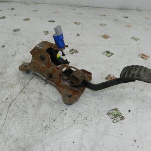 (126) RENAULT CLIO MK3 FACELIFT. BRAKE PEDAL