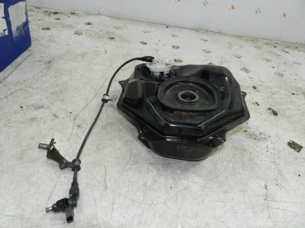 (140) HONDA NSC 110 E-E MOPED. PETROL FUEL TANK