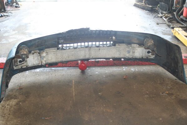 1999 VOLVO C70 2.4 PETROL. FRONT BUMPER IN TURQUOISE - Image 3